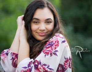 senior portraits outdoor high school girl San Antonio Texas 78248