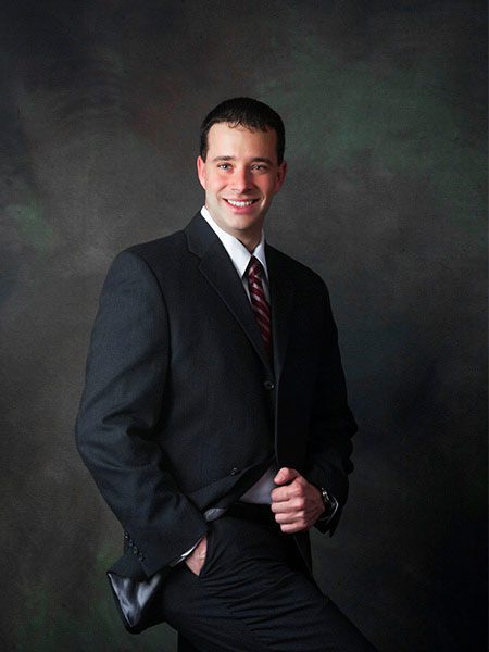 business headshots for business to business photography website san antonio man in suit