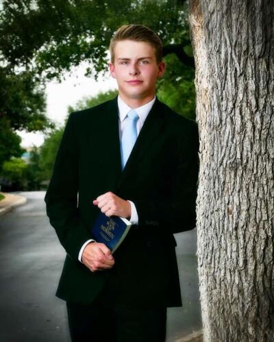 Senior Picture Boy in Suit and Tie Outdoor Photography San Antonio