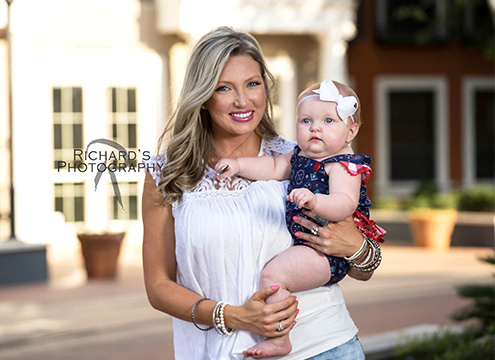 mother daughter portrait dressed in white outfit family pictures 